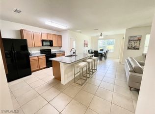 604 SW 26th St, Cape Coral, FL 33914