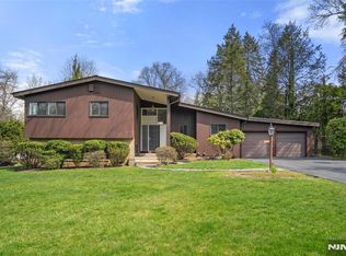 970 Soldier Hill Rd, Emerson, NJ 07630