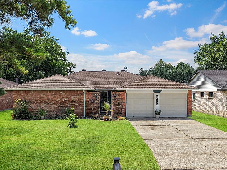 1st image of 2335 Farriers Bend Dr