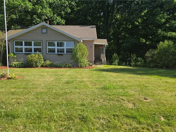 63 Fredonia Rd, Greenville, PA 16125