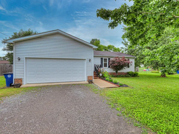 206 Russell St, Shelbyville, TN 37160