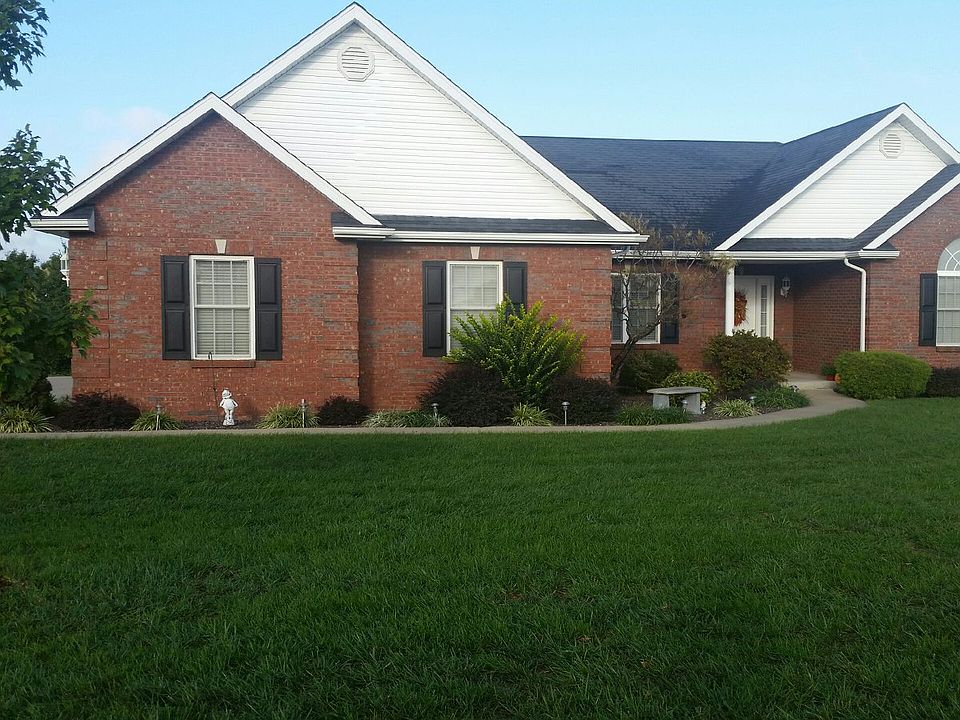 1st image of 327 Summerhill Dr