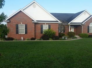 327 Summerhill Dr, Jefferson City, MO 65109