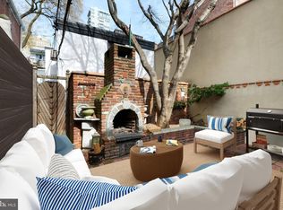 1725 Pine St, Philadelphia, PA 19103