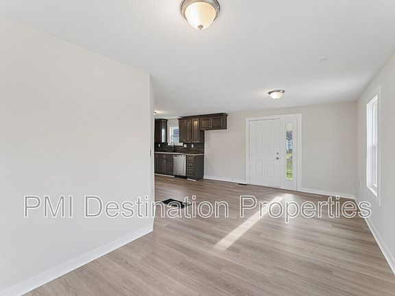 3rd image of 247 Shadyside Ave