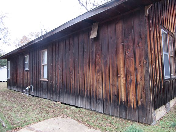 2nd image of 221 Wilson