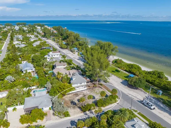 301 N Bay Blvd #9, Anna Maria, FL 34216
