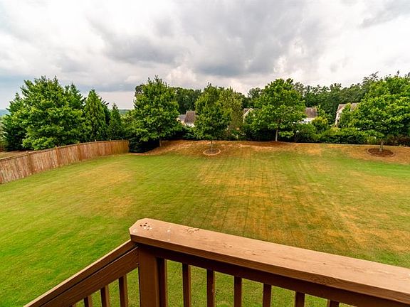 2nd image of 212 Glenwood Dr