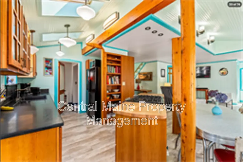 2 bed, 1.0 bath, $2,600 — Photo 4
