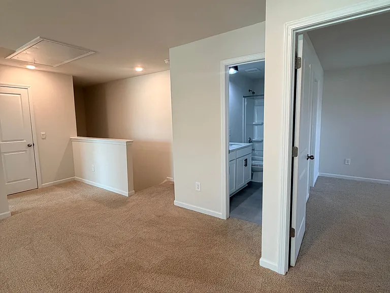 1121 Tilburn Ter — Photo 42