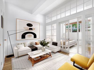 180 Thompson St, New York, NY, 10012