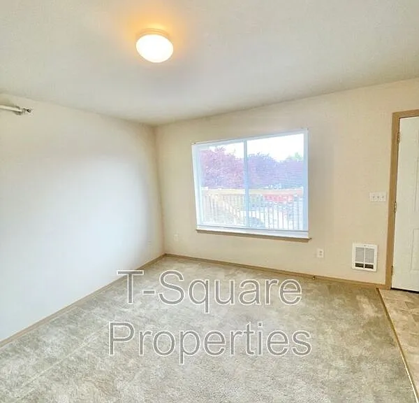 717 Cedar Ave #202 — Photo 11