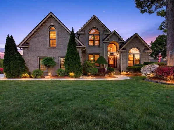 925 Sonora Ct, Virginia Beach, VA 23456