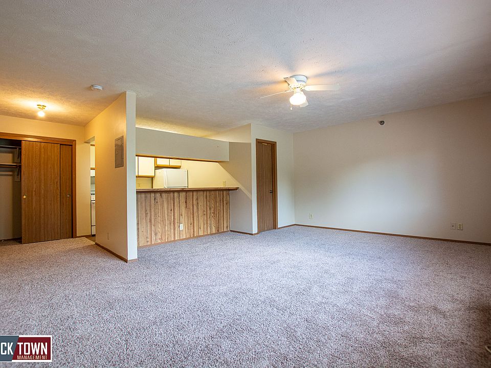 1st image of 7110-7122 Jones Cir #7110-7