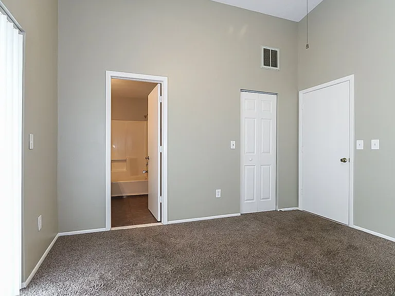 13414 Laraway Dr — Photo 8