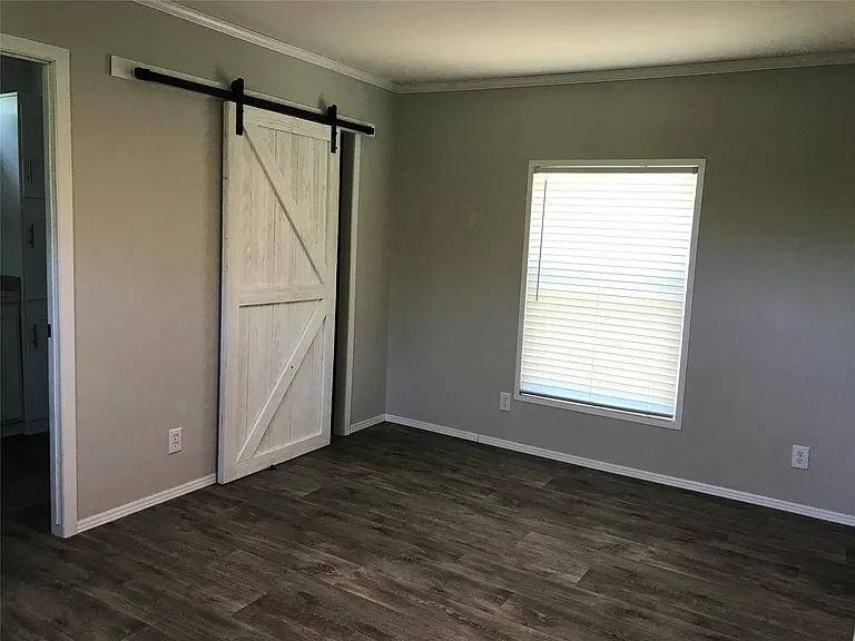 246 Brenda Rd — Photo 8