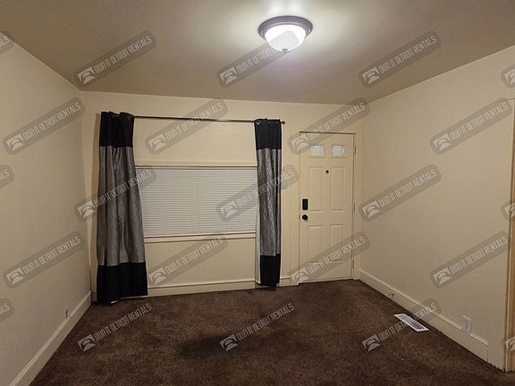 5th image of 15887 Muirland St