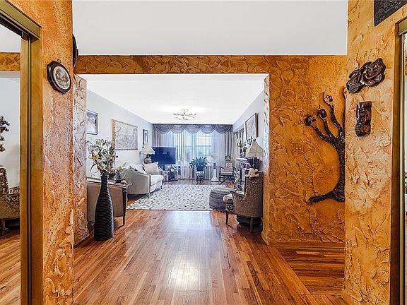 3rd image of 1577 E 17th St APT 7H