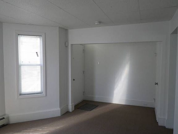 Entrance to Living Room