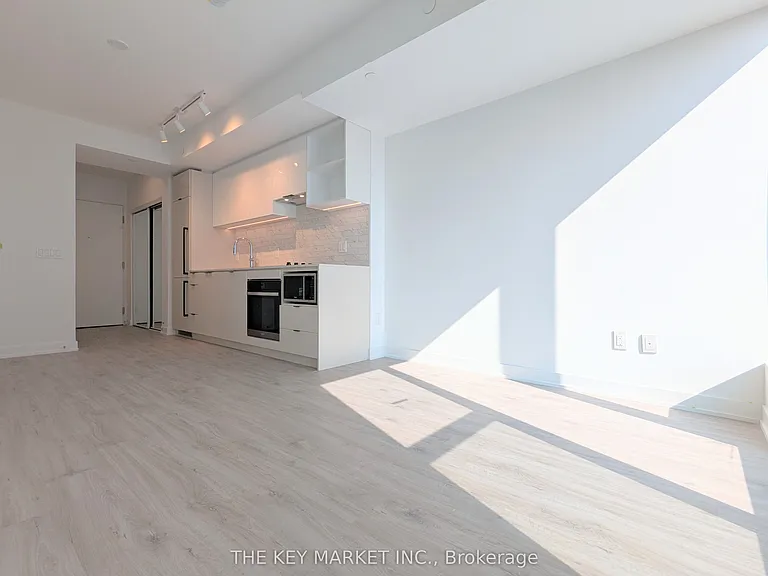 252 Church St #5110 — Photo 16