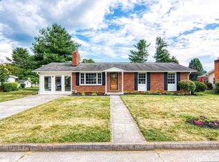 908 Custis St, Radford, VA 24141