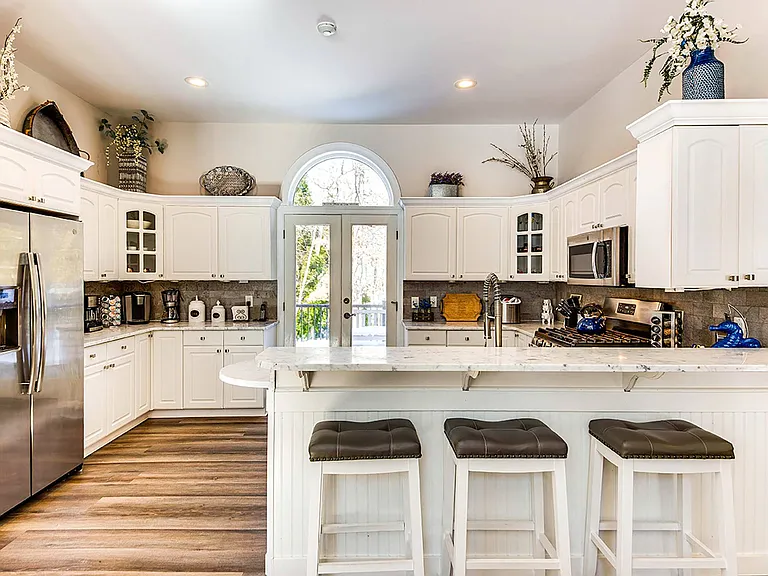 16 Woodedge Cir — Photo 8