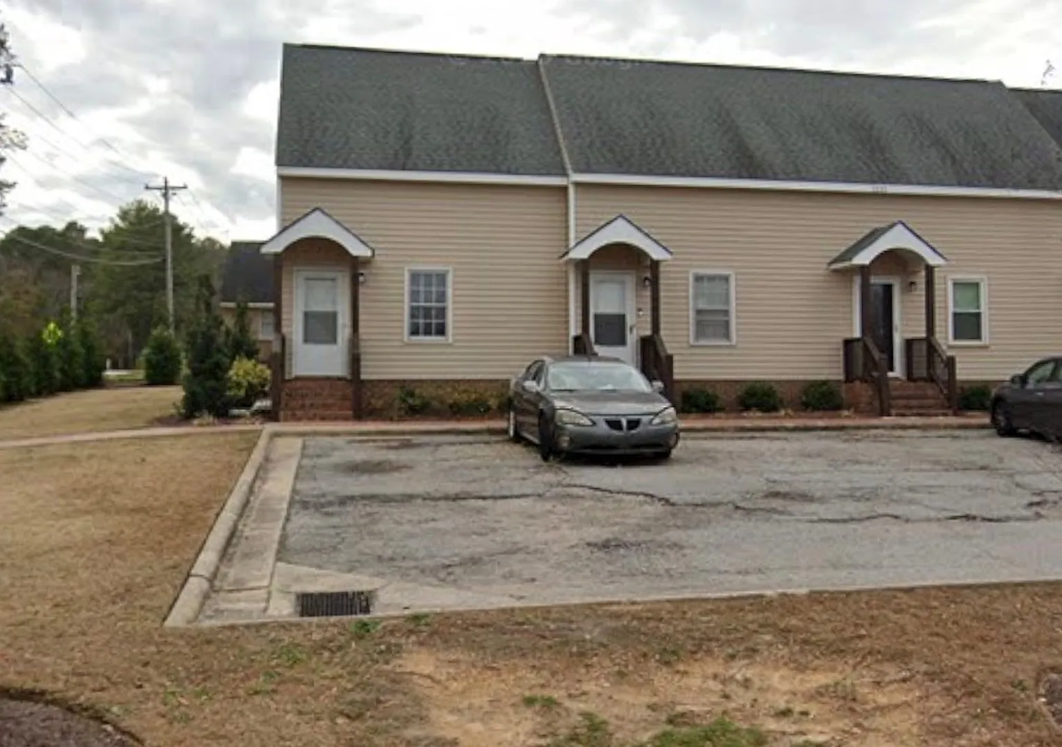 1501 Tilghman — Photo 1