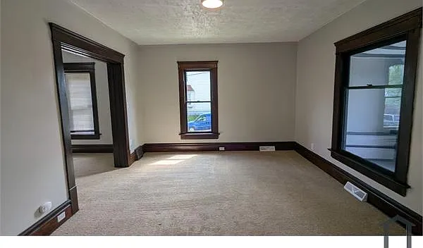 163 Russell Ave — Photo 35