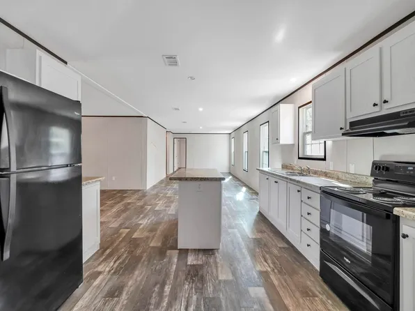 289 Gregory Dean Ln, Defuniak Springs, FL 32433