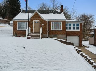 811 5th St, Trafford, PA 15085