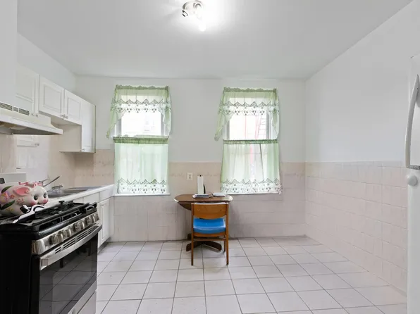 6511 Hudson Avenue image 8 of 18