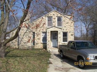 518 S Rochester St, Mukwonago, WI 53149