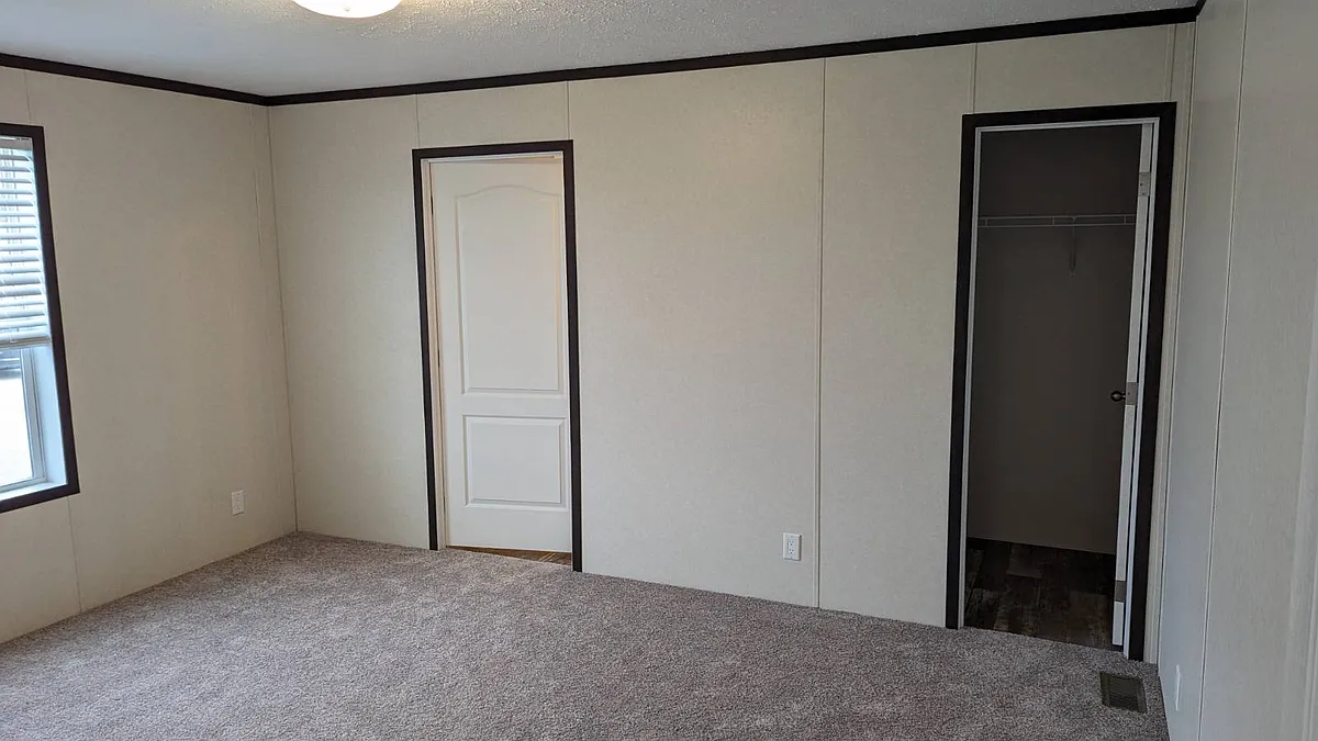 Building Photo - 6560 N 650 E #E41