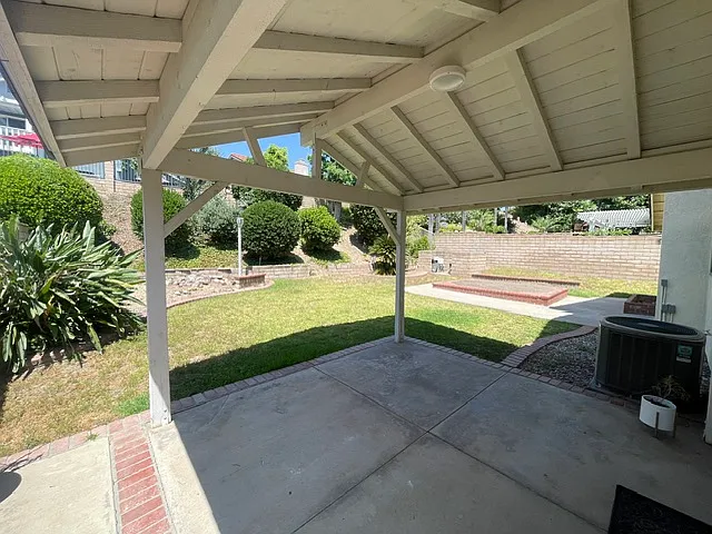 3393 Royal Ridge Rd — Photo 25