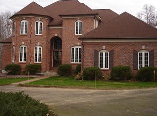 33 Hockanum Rd, Hadley, MA 01035