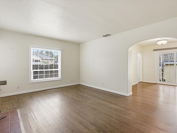 5th image of 1901 39th St