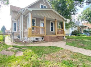 4216 S 38th St, Omaha, NE 68107