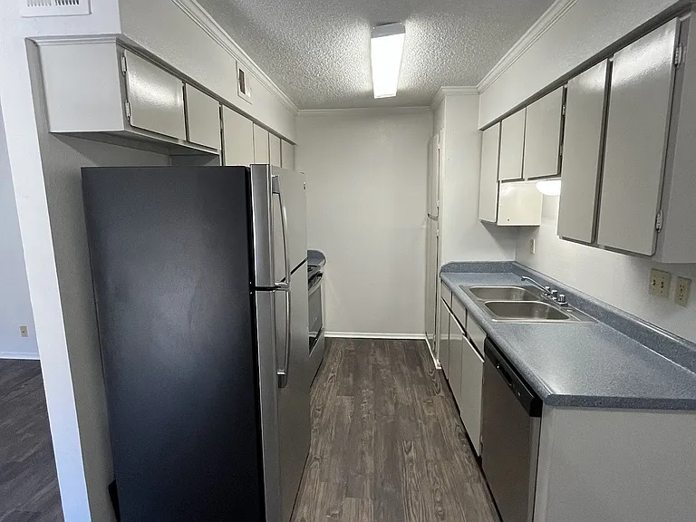 Juniper Springs Apartments — Photo 104