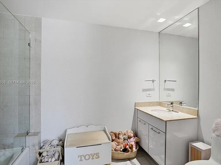 801 Brickell Key Blvd #409 — Photo 34