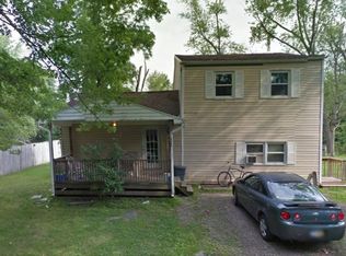 4421 Meadowbrook Dr, Leavittsburg, OH 44430