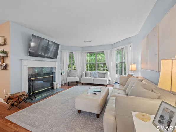 75 Redwood Drive #1104, East Haven, CT 06513