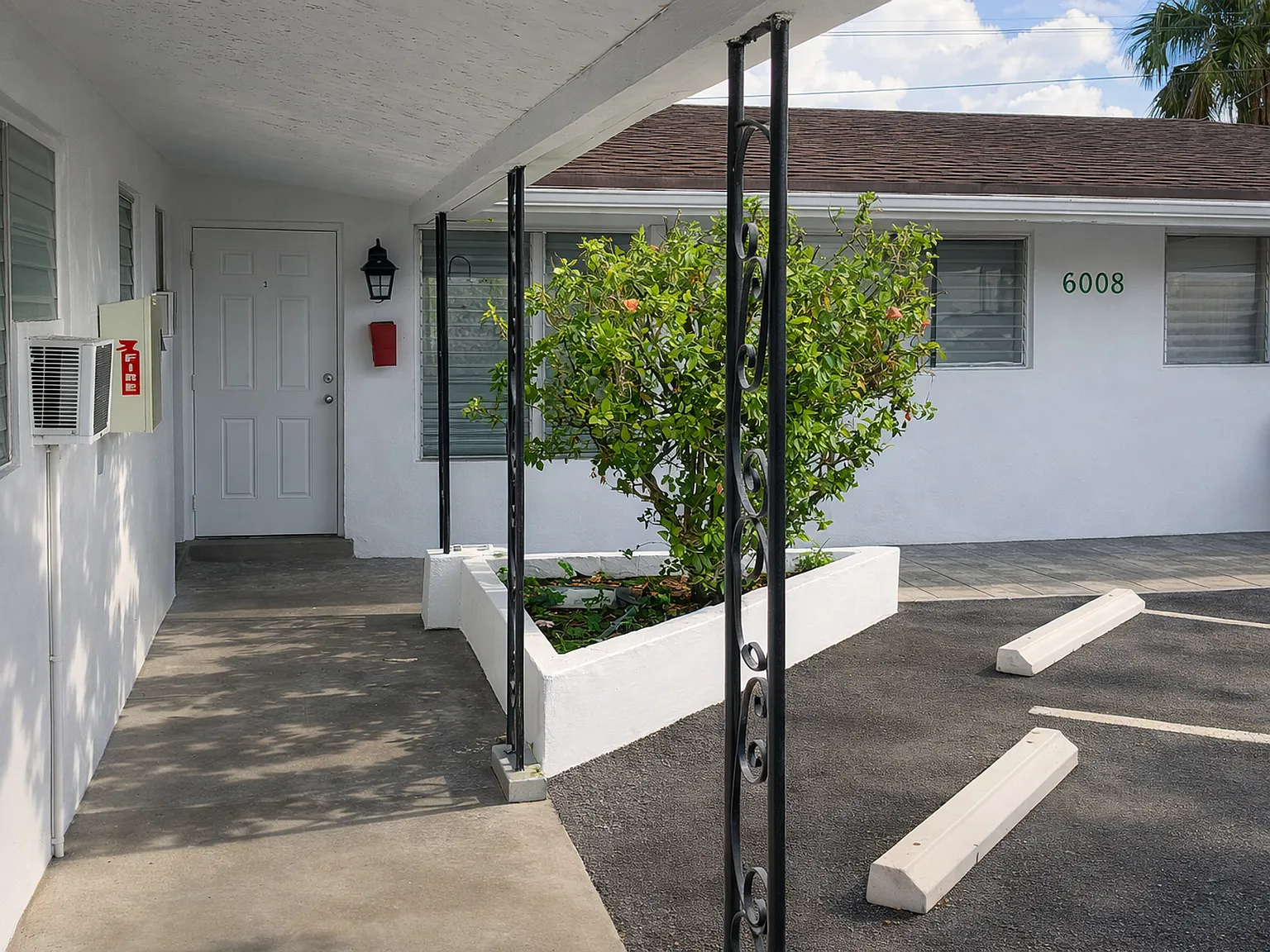 6008 NW 10 St Margate, FL 33063 — Photo 1