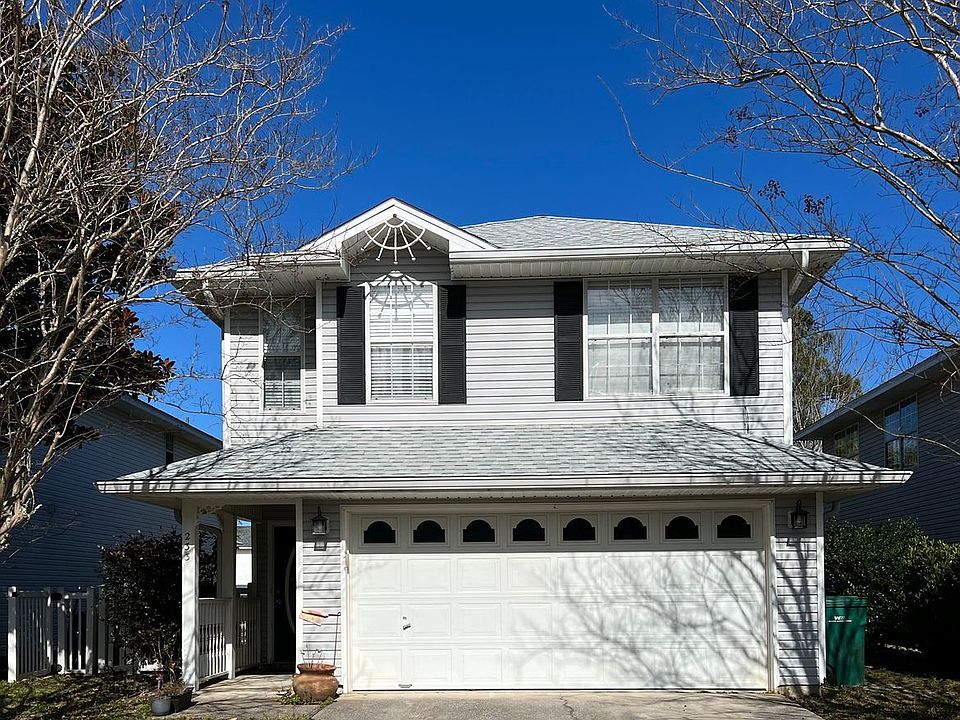 1st image of 233 Twin Lakes Ln
