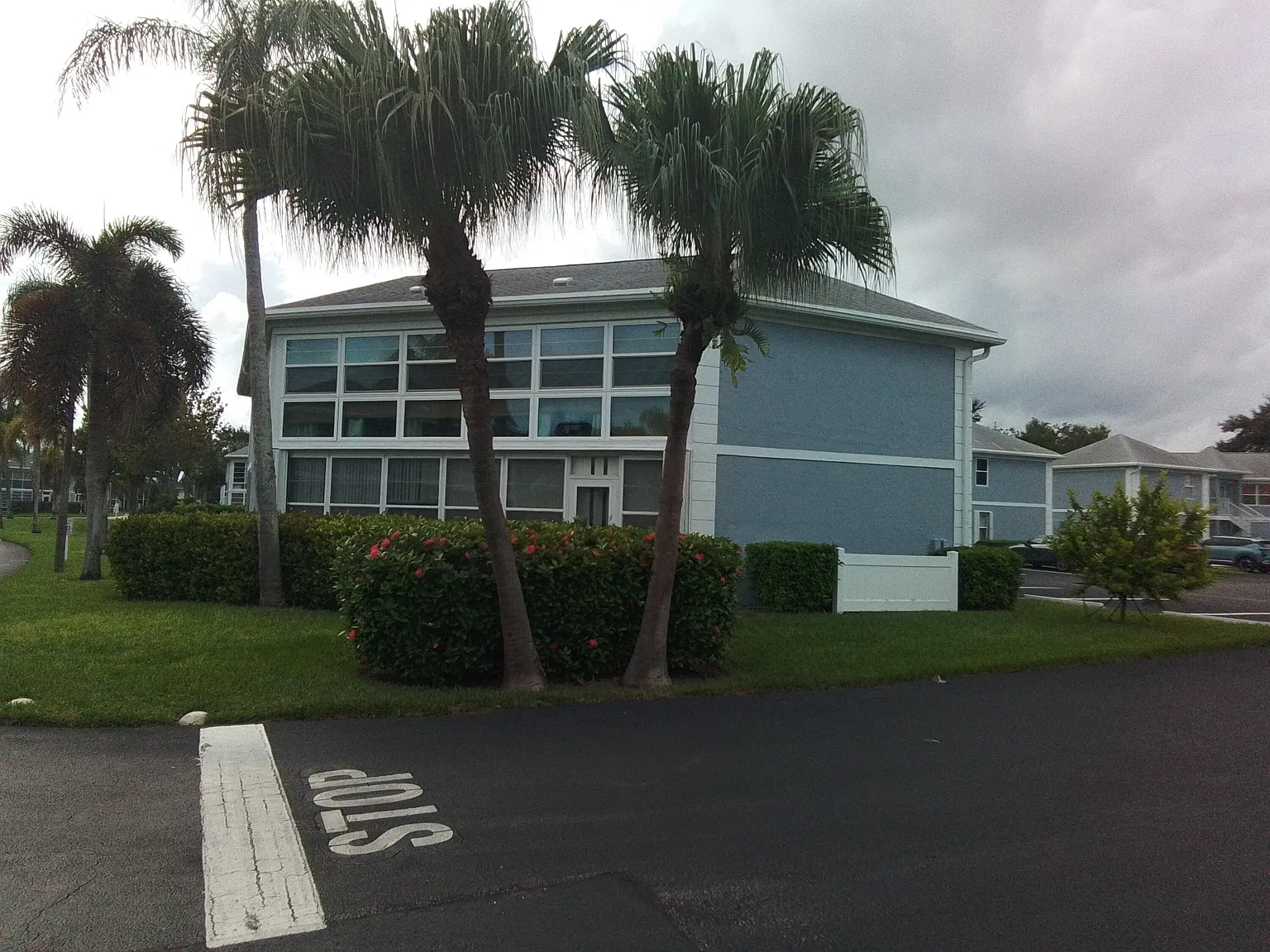 2 bed, 2.0 bath, 1200 sqft, $2,100 — Photo 2