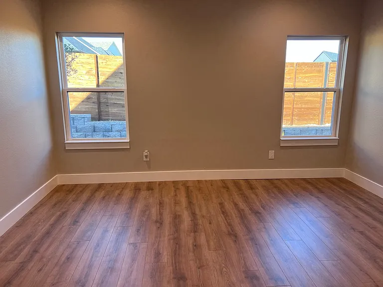 505 Southern Dr — Photo 21