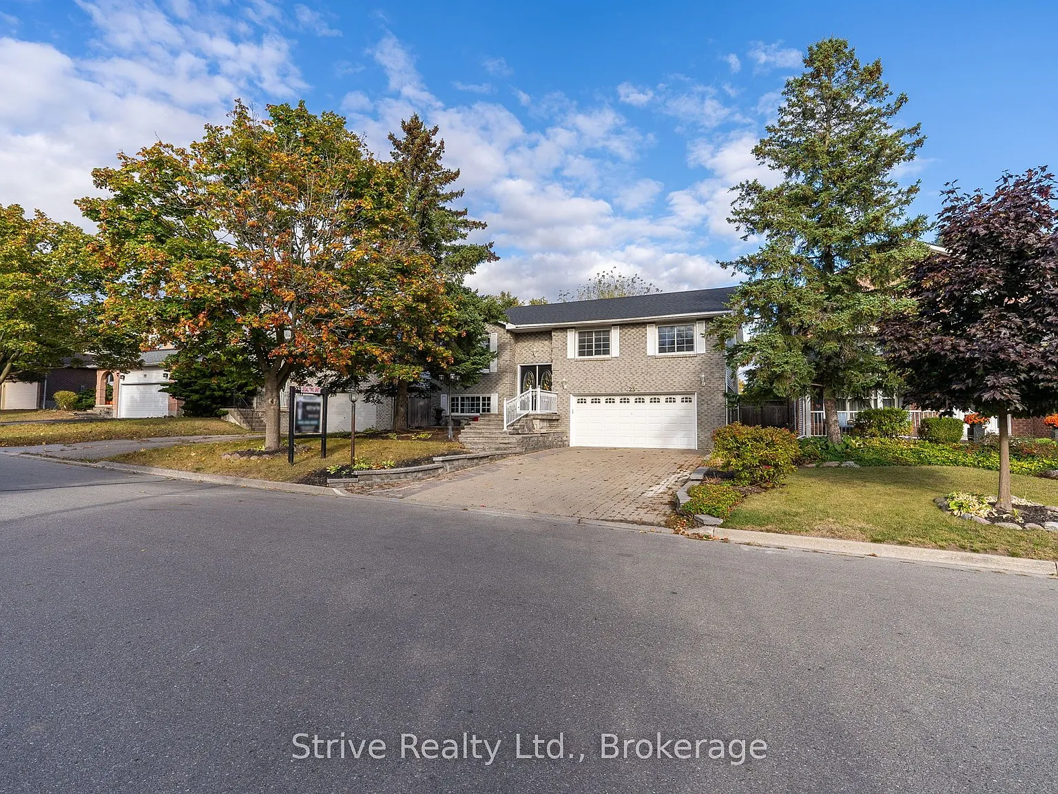 3 bed, $2,990 — Photo 2