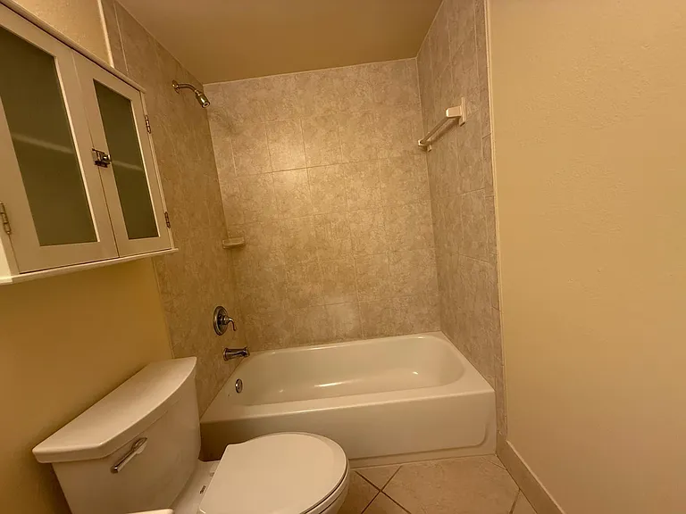 744 NE 14th Ave #12 — Photo 8