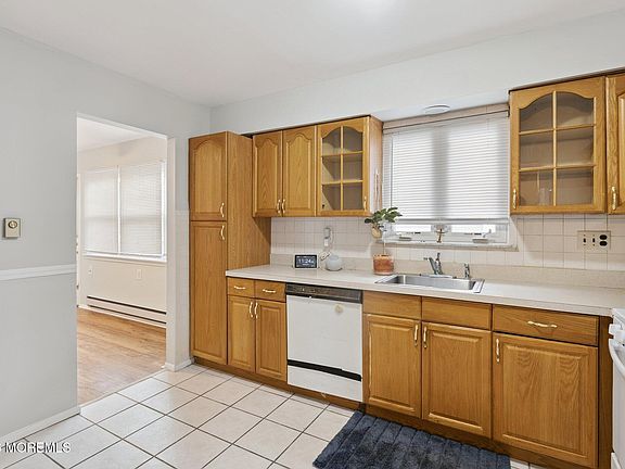 4th image of 120 Whittier Road