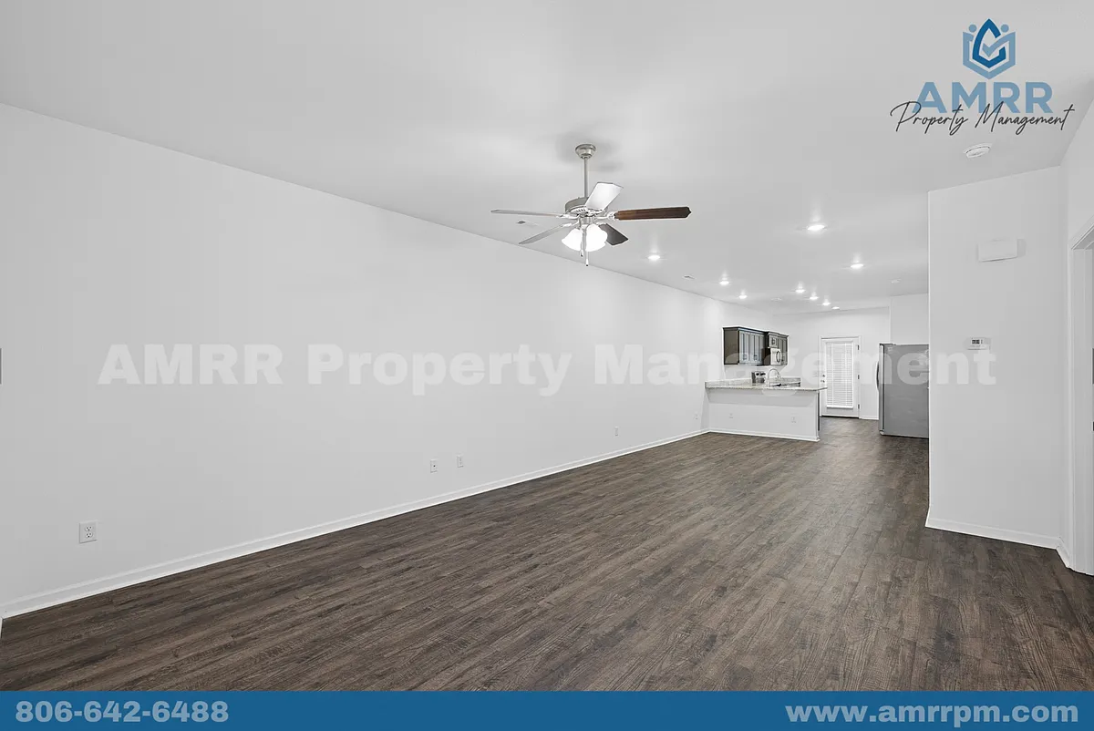 Building Photo - 400 Alex Jordan Dr #400