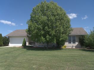 19610 Inwood Dr, Brookfield, MO 64628